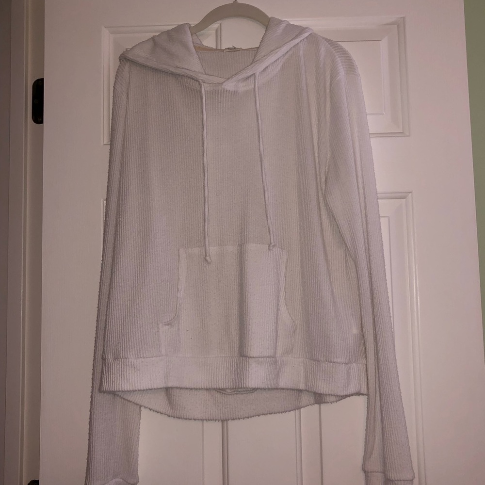 White sweater/long sleeve shirt